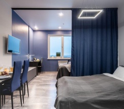 Апартаменты улучшенные с 1 двуспальной кроватью в Sky inn color