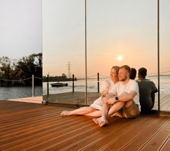 Зеркальный дом - первая линия в F911