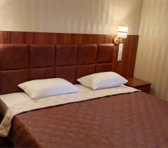 Апартаменты с ванной и балконом в My Favourite Garden Hotel