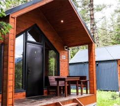 Шале 4. Четырёхместный номер комфорт с видом на горы в Белый волк