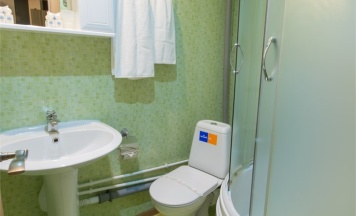 Кровать в общем номере (2 односпальные кровати) в Черный мыс