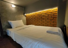 Кровать в общем номере в Premier Hostel Chiang Mai