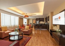 Люкс Grand с 2 комнатами в Rembrandt Hotel and Suites Bangkok