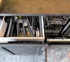 Апартаменты с балконом и с красивым видом из окна в Апартаменты InterLoft 5 Old Town Free Parking Wi-Fi 100/50 Smart TV