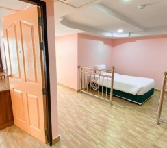Трёхместный номер Standard в A.A. Pattaya Golden Beach Hotel