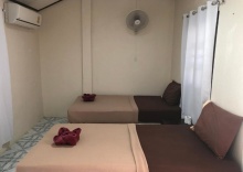 Двухместный номер Standard с балконом 2 отдельные кровати в Phangan Lodge