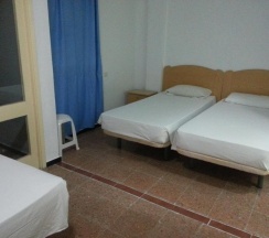 Трёхместный номер Standard в Hostal Casa de Huéspedes San Fernando
