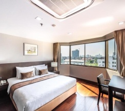 Одноместный люкс с 3 комнатами в Royal Suite Hotel Bangkok