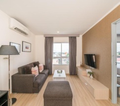 Люкс с 2 комнатами в The Grass Serviced Suites by At Mind
