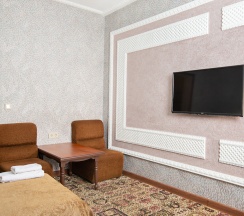Двухместный номер 405 Делюкс 2 отдельные кровати в Central