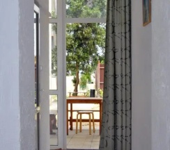 Четырёхместный номер Standard односпальная кровать в Чайка