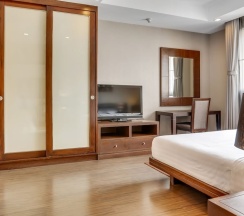 Люкс Grand с балконом в Grand Asoke Suites Boutique Residence