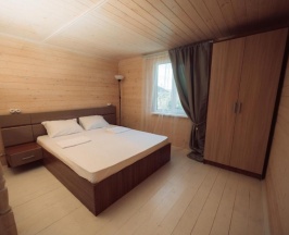 Отдельно стоящий коттедж, №10 в Семейный