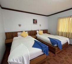 Двухместный номер Standard с балконом двуспальная кровать в Sea Breeze Bungalow