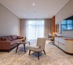 2-комнатный номер люкс с 1 двуспальной кроватью в Источник