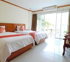 Двухместный номер Standard с видом на бассейн двуспальная кровать в Phu View Talay Resort