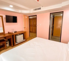 Трёхместный номер Standard с видом на город в A.A. Pattaya Golden Beach Hotel