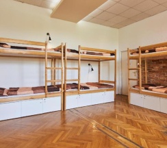 Кровать в общем номере в B3 Hostel Budapest