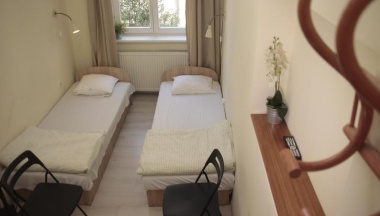 Двухместный номер Standard 2 отдельные кровати в Pit Stop Hostel