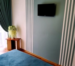 2-3 местный фасад с балконом в Прага