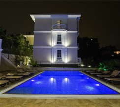 Двухместная делюкс Студия с Балконом в The white residence