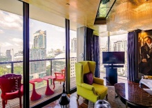 Двухместный люкс с видом на сад двуспальная кровать в Hotel Indigo Bangkok Wireless Road, an IHG Hotel