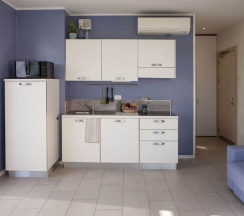 Номер Standard Пентхаус c 1 комнатой с балконом и с частичным видом на море в Residence Sunrise Cesenatico