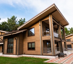 Коттедж с балконом в Литфонд