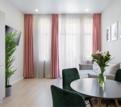 Видовые Трехкомнатные Апартаменты с 2 спальнями и кухней-гостиной в Grand Suites