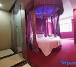 Номер Luxury в Ai Qin Hai Hotel Chain