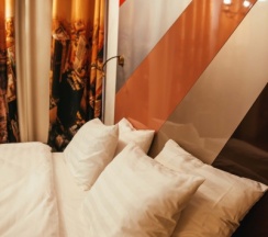 Семейный в За Кулисами