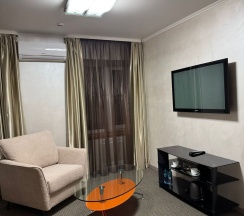 Двухместный просторный номер в Строитель