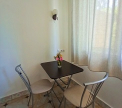 Двухместный номер Superior с балконом и с красивым видом из окна двуспальная кровать в Вилла Акация