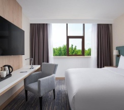 Двухместный номер двуспальная кровать в DoubleTree by Hilton Shymkent
