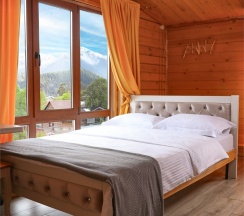 Трехкомнатный номер комфорт с видом на горы | 3 этаж в Hayat Haus