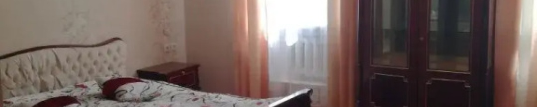 Двухместный семейный люкс c 1 комнатой с видом на внутренний двор двуспальная кровать в Иерусалимская