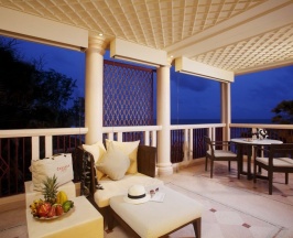 Двухместный номер Premium Deluxe двуспальная кровать в Отель Centara Grand Beach Resort Phuket 