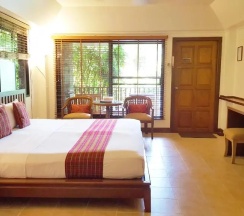 Двухместный номер Deluxe двуспальная кровать в Birds and Bees Resort