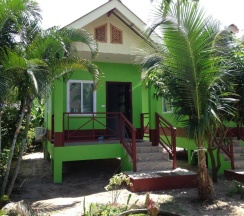 Бунгало с видом на море в Yuyu Golden Beach