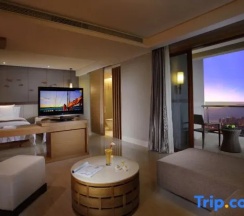 Двухместный люкс Executive с красивым видом из окна (двуспальная кровать) в Sanya Phoenix Waterside Gloria Resort