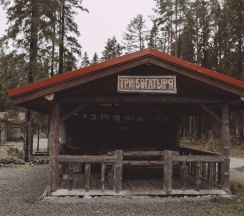 Коттедж "Три богатыря" №3, 2 спальни и мансарда в Медвежка в Карелии