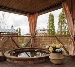 ROYAL SUITE в Sunrise Village