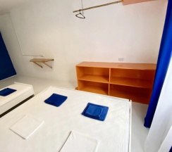 Трёхместный номер Standard с красивым видом из окна в Арт-отельчик