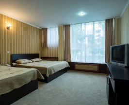 Трёхместный семейный номер Standard в Hotel Kazakhfilm