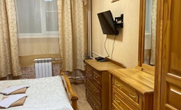 Комната улучшенная с 1 двуспальной кроватью в Жуков