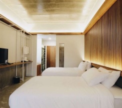 Трёхместный номер Standard в Laekhon Nonbai Hotel