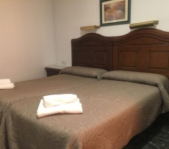 Двухместный номер Standard 2 отдельные кровати в Hostal Conchita Legazpi