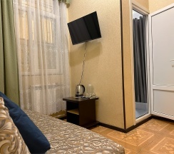 Семейный двухкомнатный с кухней в Уют