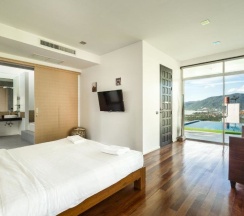 Вилла с видом на море в Sirirat Sea View Villa
