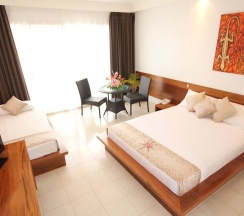 Номер Standard с балконом в The Melanesian Port Vila Hotel
